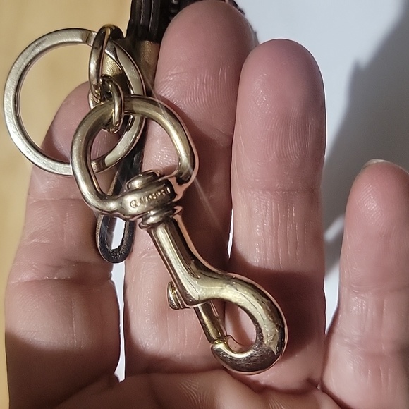 Gucci "The Bougie Chihuahua" bagcharm - Picture 5 of 10